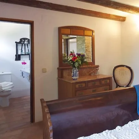 Les Estanyoles Tatil Evi